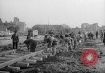 Immagine di Prigionieri di guerra tedeschi Varsavia POLONIA, 1947, secondo 4 filmato di repertorio 65675055115