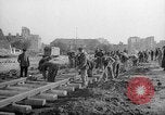 Immagine di Prigionieri di guerra tedeschi Varsavia POLONIA, 1947, secondo 7 filmato di repertorio 65675055115