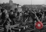 Immagine di Prigionieri di guerra tedeschi Varsavia POLONIA, 1947, secondo 14 filmato di repertorio 65675055115