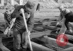 Immagine di Prigionieri di guerra tedeschi Varsavia POLONIA, 1947, secondo 27 filmato di repertorio 65675055115