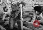 Immagine di Prigionieri di guerra tedeschi Varsavia POLONIA, 1947, secondo 29 filmato di repertorio 65675055115