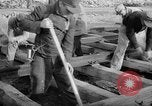 Immagine di Prigionieri di guerra tedeschi Varsavia POLONIA, 1947, secondo 30 filmato di repertorio 65675055115