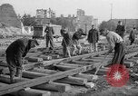 Immagine di Prigionieri di guerra tedeschi Varsavia POLONIA, 1947, secondo 41 filmato di repertorio 65675055115
