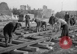Immagine di Prigionieri di guerra tedeschi Varsavia POLONIA, 1947, secondo 43 filmato di repertorio 65675055115
