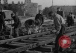 Immagine di Prigionieri di guerra tedeschi Varsavia POLONIA, 1947, secondo 47 filmato di repertorio 65675055115