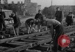 Immagine di Prigionieri di guerra tedeschi Varsavia POLONIA, 1947, secondo 48 filmato di repertorio 65675055115