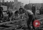 Immagine di Prigionieri di guerra tedeschi Varsavia POLONIA, 1947, secondo 52 filmato di repertorio 65675055115