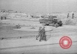 Immagine di monumento originale agli eroi del ghetto Varsavia POLONIA, 1947, secondo 6 filmato di repertorio 65675055118