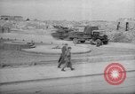 Immagine di monumento originale agli eroi del ghetto Varsavia POLONIA, 1947, secondo 15 filmato di repertorio 65675055118