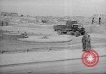 Immagine di monumento originale agli eroi del ghetto Varsavia POLONIA, 1947, secondo 18 filmato di repertorio 65675055118