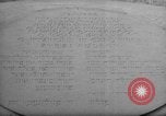 Immagine di monumento originale agli eroi del ghetto Varsavia POLONIA, 1947, secondo 31 filmato di repertorio 65675055118