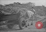 Immagine di rovine degli edifici del ghetto di Varsavia Varsavia POLONIA, 1947, secondo 39 filmato di repertorio 65675055121