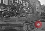 Immagine di La prima e la Nona Esercito Lippstadt Germania, 1945, secondo 20 filmato di repertorio 65675055128
