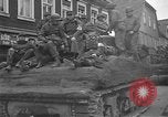Immagine di La prima e la Nona Esercito Lippstadt Germania, 1945, secondo 21 filmato di repertorio 65675055128