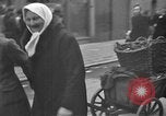 Image esclaves allemand Lippstadt Allemagne, 1945, de la seconde 18 séquences d'archives historiques vidéo 65675055129