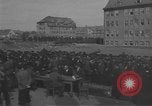 Immagine di Interrogazione dei civili tedeschi Schweinfurt Germania, 1945, secondo 5 filmato di repertorio 65675055134