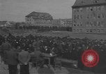 Immagine di Interrogazione dei civili tedeschi Schweinfurt Germania, 1945, secondo 8 filmato di repertorio 65675055134