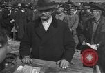 Immagine di Interrogazione dei civili tedeschi Schweinfurt Germania, 1945, secondo 26 filmato di repertorio 65675055134