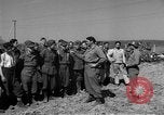 Standbild Deutscher junge Soldaten verhört Zweiten Weltkrieg Schweinfurt Deutschland, 1945, aus Sekunde 7 historischem Filmmaterial Videoclip 65675055135