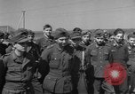 Standbild Deutscher junge Soldaten verhört Zweiten Weltkrieg Schweinfurt Deutschland, 1945, aus Sekunde 11 historischem Filmmaterial Videoclip 65675055135