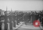 Standbild französischen Heimkehrer Paris Frankreich, 1945, aus Sekunde 14 historischem Filmmaterial Videoclip 65675055142