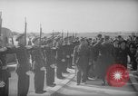 Standbild französischen Heimkehrer Paris Frankreich, 1945, aus Sekunde 16 historischem Filmmaterial Videoclip 65675055142