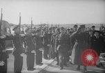 Standbild französischen Heimkehrer Paris Frankreich, 1945, aus Sekunde 18 historischem Filmmaterial Videoclip 65675055142