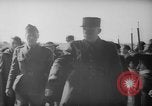 Standbild französischen Heimkehrer Paris Frankreich, 1945, aus Sekunde 22 historischem Filmmaterial Videoclip 65675055142