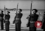Standbild französischen Heimkehrer Paris Frankreich, 1945, aus Sekunde 25 historischem Filmmaterial Videoclip 65675055142