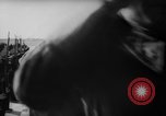 Standbild französischen Heimkehrer Paris Frankreich, 1945, aus Sekunde 34 historischem Filmmaterial Videoclip 65675055142