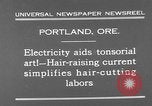 Standbild Haare schneiden Limousine Portland Oregon USA, 1931, aus Sekunde 7 historischem Filmmaterial Videoclip 65675055144