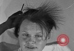 Standbild Haare schneiden Limousine Portland Oregon USA, 1931, aus Sekunde 44 historischem Filmmaterial Videoclip 65675055144