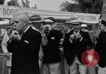Standbild Wohlhabende amerikanische Männer im exklusiven Club Cocolobo Cay Florida USA, 1931, aus Sekunde 22 historischem Filmmaterial Videoclip 65675055150