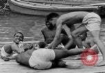 Standbild Wohlhabende amerikanische Männer im exklusiven Club Cocolobo Cay Florida USA, 1931, aus Sekunde 36 historischem Filmmaterial Videoclip 65675055150