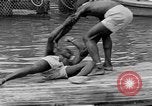 Standbild Wohlhabende amerikanische Männer im exklusiven Club Cocolobo Cay Florida USA, 1931, aus Sekunde 54 historischem Filmmaterial Videoclip 65675055150