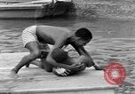 Standbild Wohlhabende amerikanische Männer im exklusiven Club Cocolobo Cay Florida USA, 1931, aus Sekunde 58 historischem Filmmaterial Videoclip 65675055150