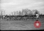 Immagine di American football giocatori South Bend Indiana USA, 1935, secondo 3 filmato di repertorio 65675055158