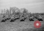 Immagine di American football giocatori South Bend Indiana USA, 1935, secondo 15 filmato di repertorio 65675055158