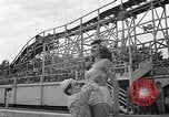 Standbild Grayce Reilly gekrönte "Miss Venus" Moderne Coney Island New York USA, 1939, aus Sekunde 37 historischem Filmmaterial Videoclip 65675055163