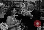 Standbild Grayce Reilly gekrönte "Miss Venus" Moderne Coney Island New York USA, 1939, aus Sekunde 51 historischem Filmmaterial Videoclip 65675055163