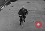 Immagine di W C Bailey Elgin Illinois USA, 1939, secondo 11 filmato di repertorio 65675055170