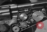Immagine di Combinazione di revolver movie camera United States USA, 1935, secondo 10 filmato di repertorio 65675055177