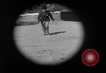 Immagine di Combinazione di revolver movie camera United States USA, 1935, secondo 16 filmato di repertorio 65675055177