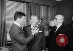 Standbild Milton Rackmil New York United States USA, 1960, aus Sekunde 27 historischem Filmmaterial Videoclip 65675055183