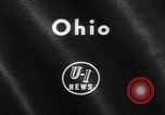 Standbild pro Fußballspiel 1960 Eagles gegen Browns Cleveland Ohio USA, 1960, aus Sekunde 4 historischem Filmmaterial Videoclip 65675055184
