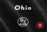 Standbild pro Fußballspiel 1960 Eagles gegen Browns Cleveland Ohio USA, 1960, aus Sekunde 5 historischem Filmmaterial Videoclip 65675055184