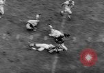 Standbild pro Fußballspiel 1960 Eagles gegen Browns Cleveland Ohio USA, 1960, aus Sekunde 36 historischem Filmmaterial Videoclip 65675055184