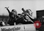 Standbild Bildnisse Deutschland, 1961, aus Sekunde 44 historischem Filmmaterial Videoclip 65675055189