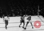 Standbild Ray Patterson New York City USA, 1961, aus Sekunde 18 historischem Filmmaterial Videoclip 65675055190