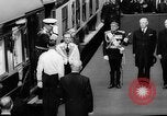 Immagine di Queen Elizabeth Londra Inghilterra Regno Unito, 1963, secondo 12 filmato di repertorio 65675055204